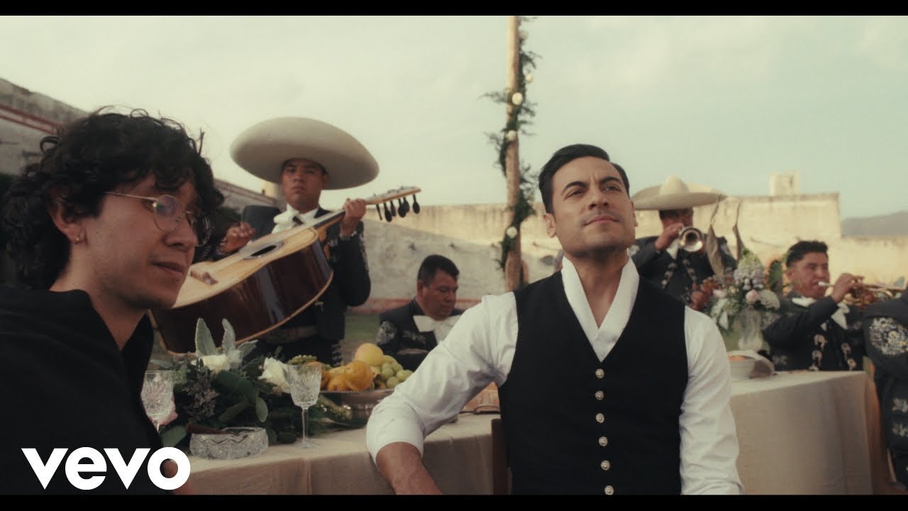 Lluvias de Mayo ft. Carlos Rivera